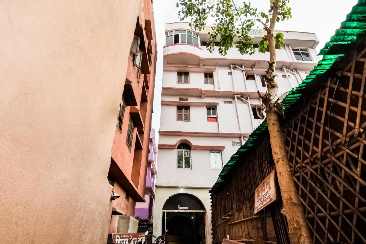 Shivam Guest House by OYO Rooms