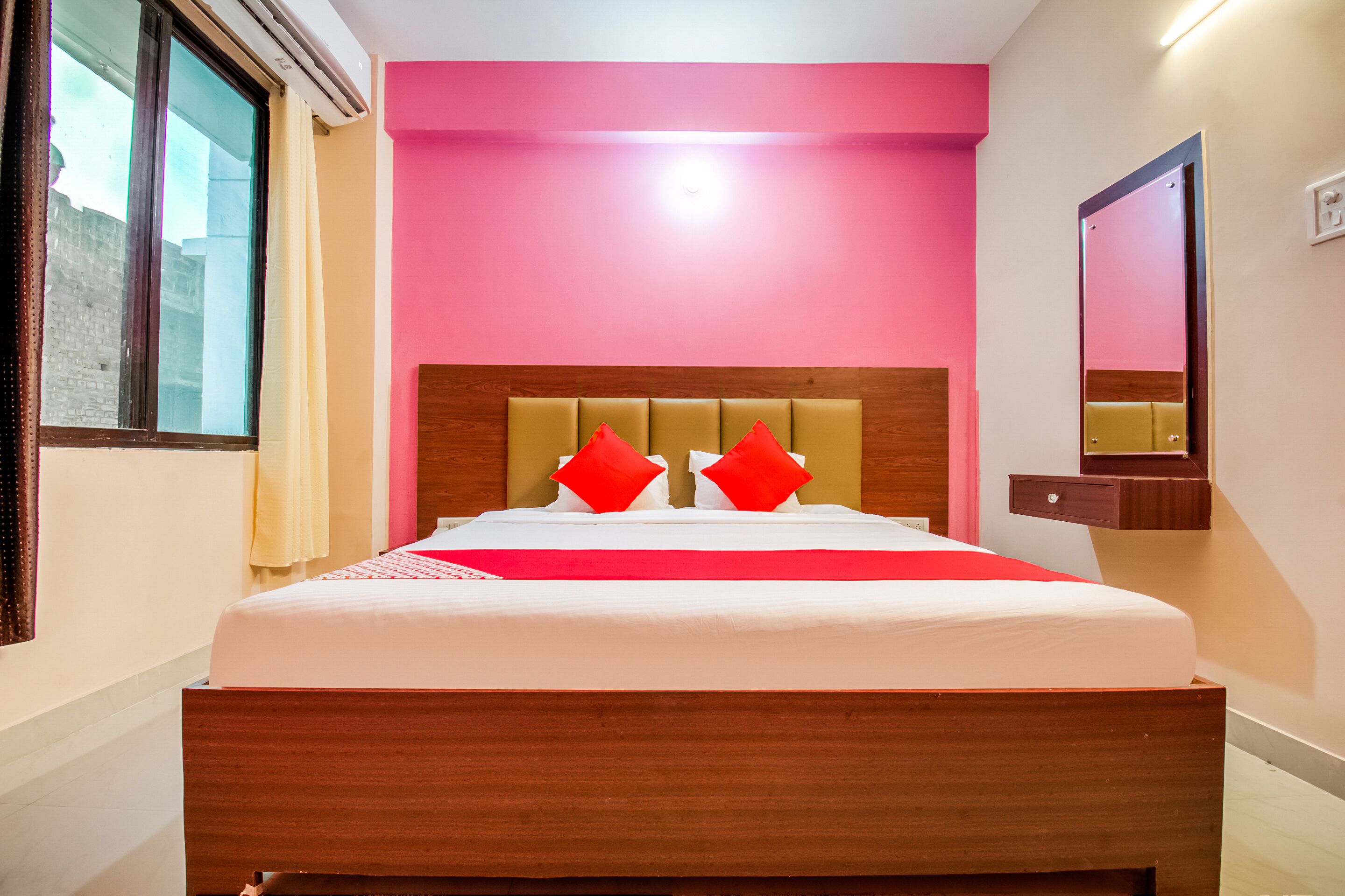 Silver Estate Residency by OYO Rooms