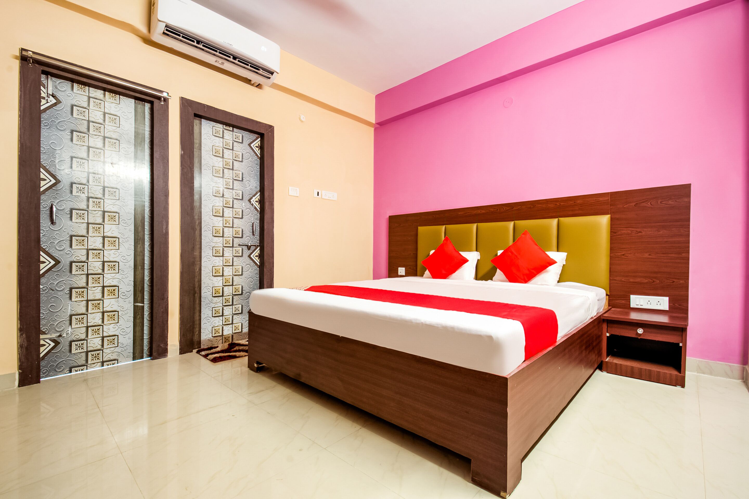 Silver Estate Residency by OYO Rooms