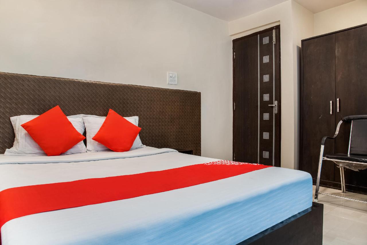 Silver Oak by OYO Rooms