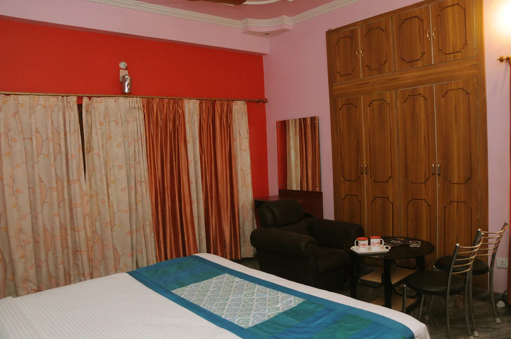 Spring Fields By OYO Rooms