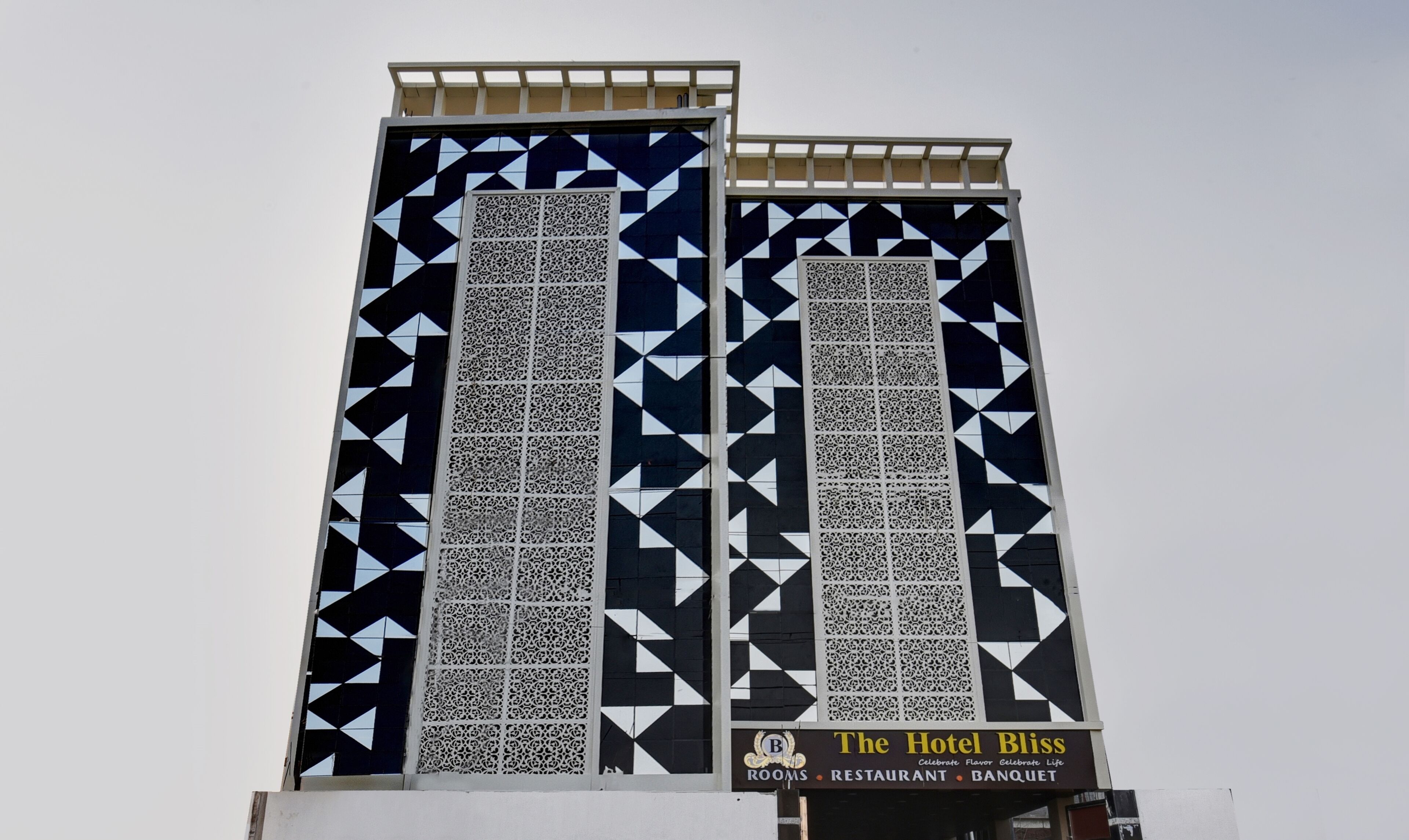 Treebo Trend The Hotel Bliss