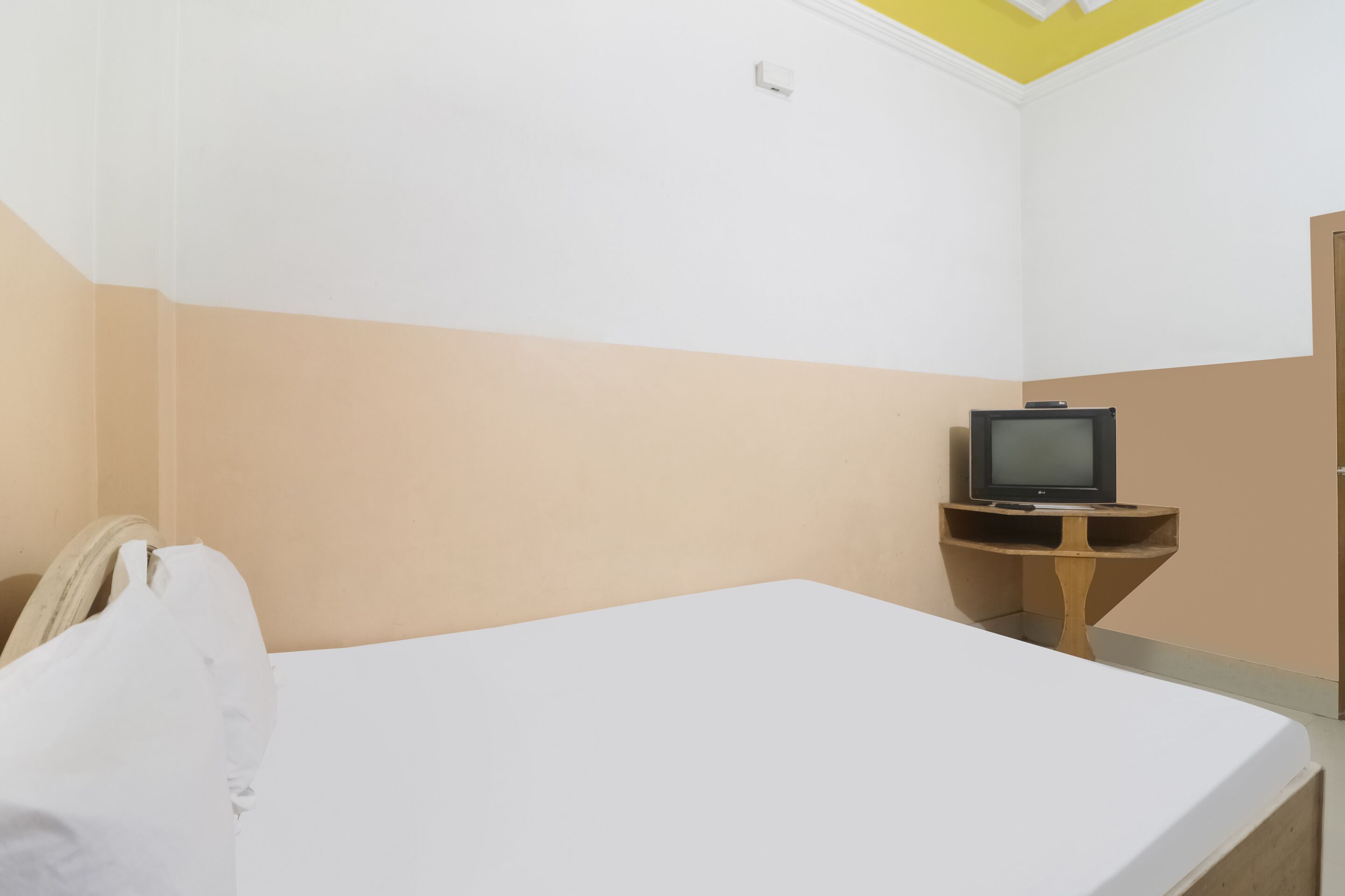 Hotel Rajvansh by OYO Rooms