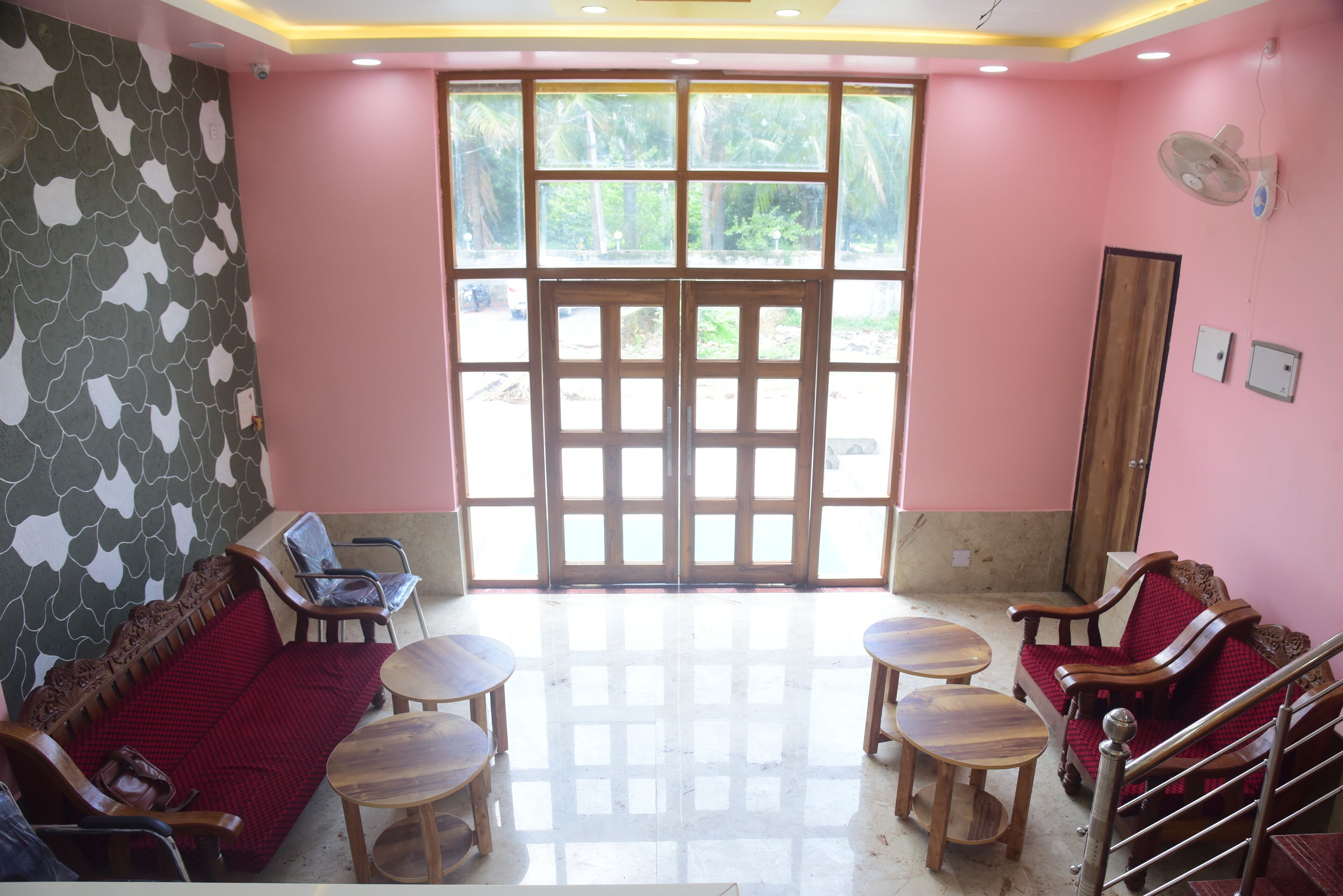 Hotel Gridhakuta International