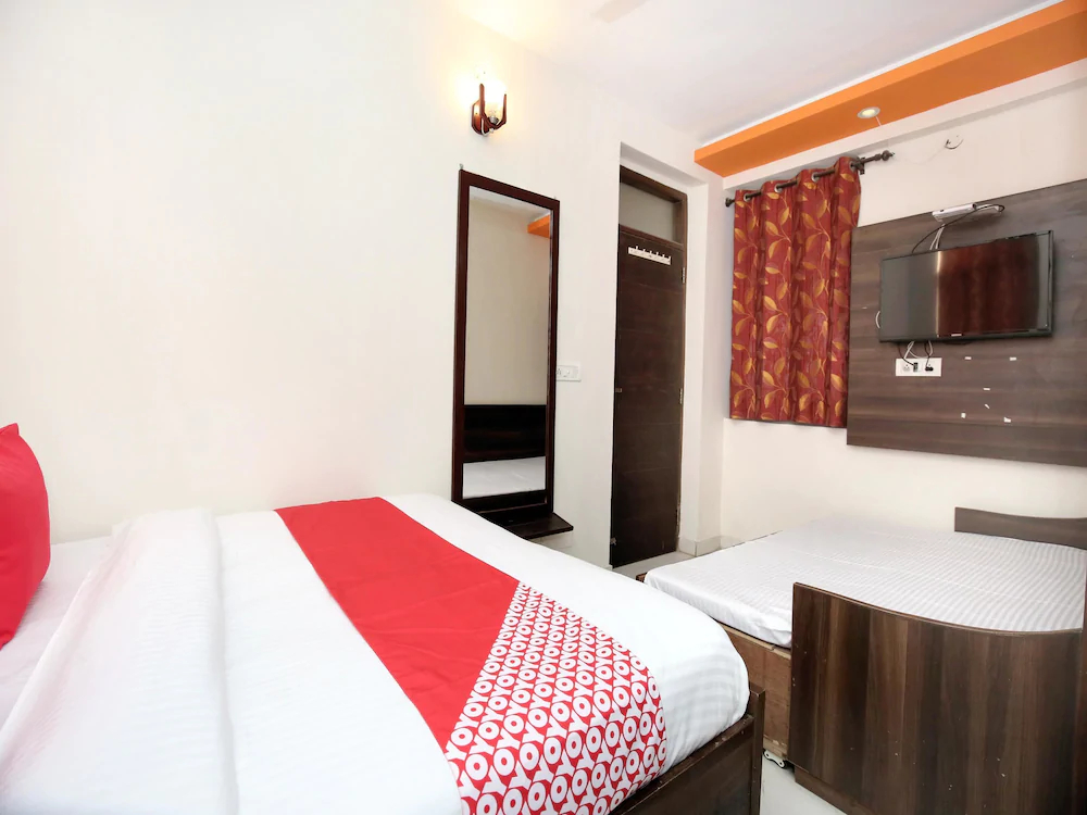 OYO 8664 Hotel 1st Choice
