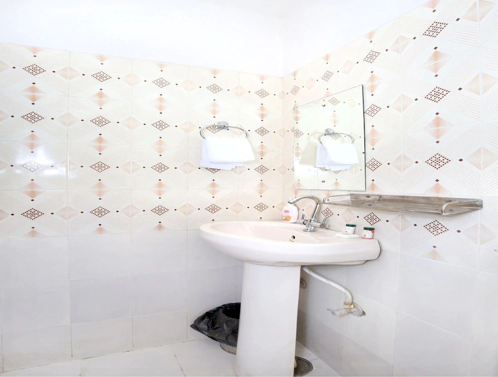 OYO 8664 Hotel 1st Choice