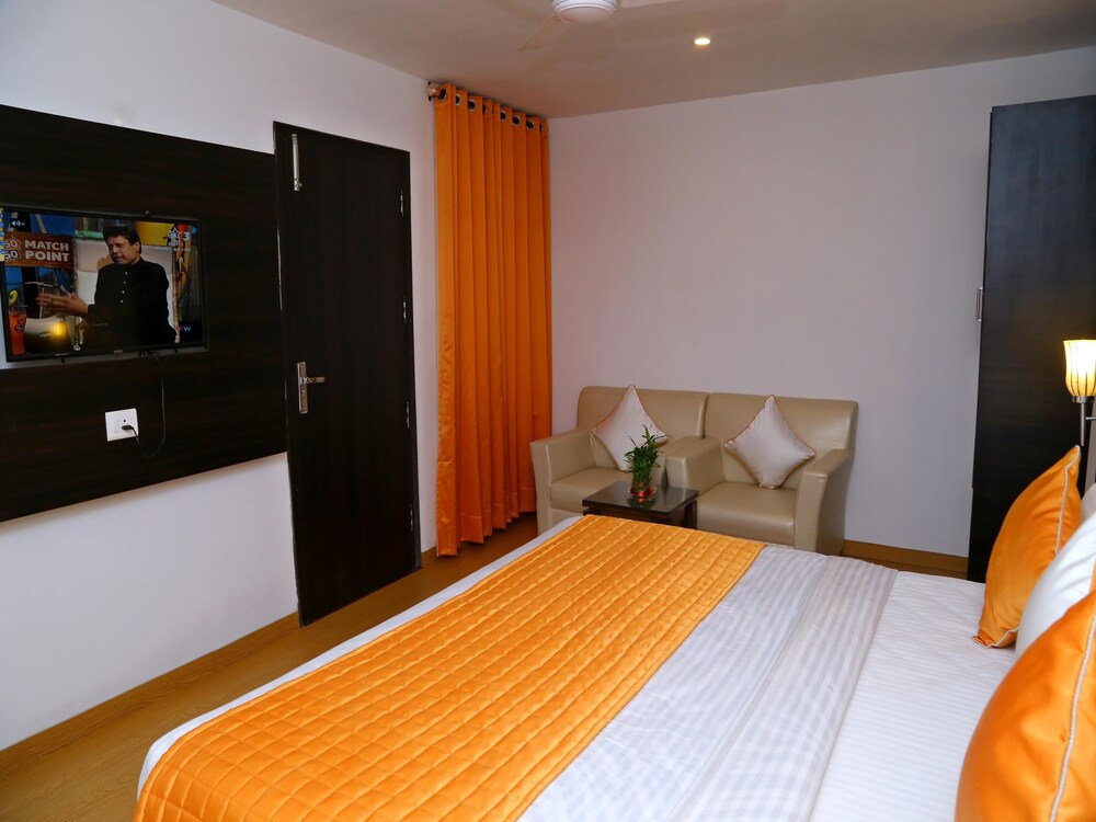 Treebo Trend Chandigarh Grand