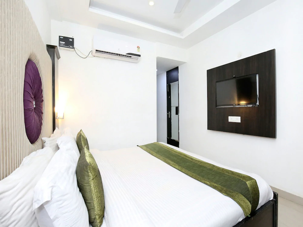Treebo Trend Chandigarh Grand