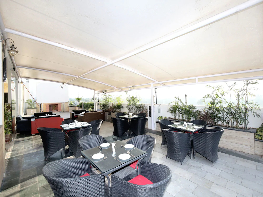 Treebo Trend Chandigarh Grand