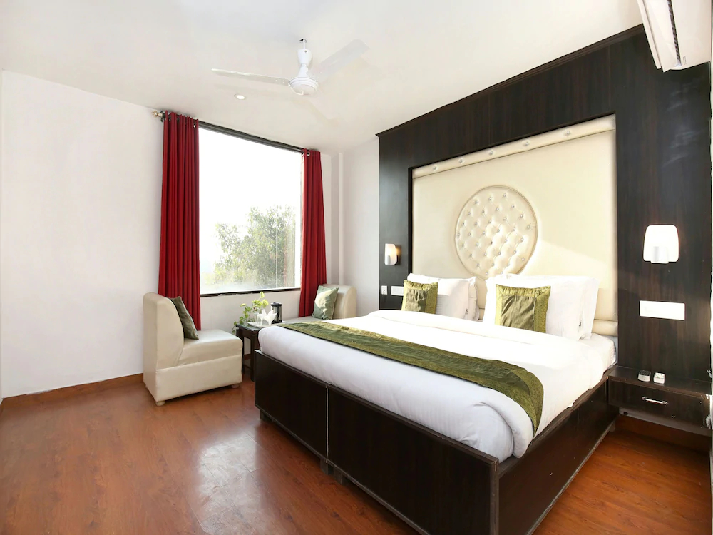 Treebo Trend Chandigarh Grand