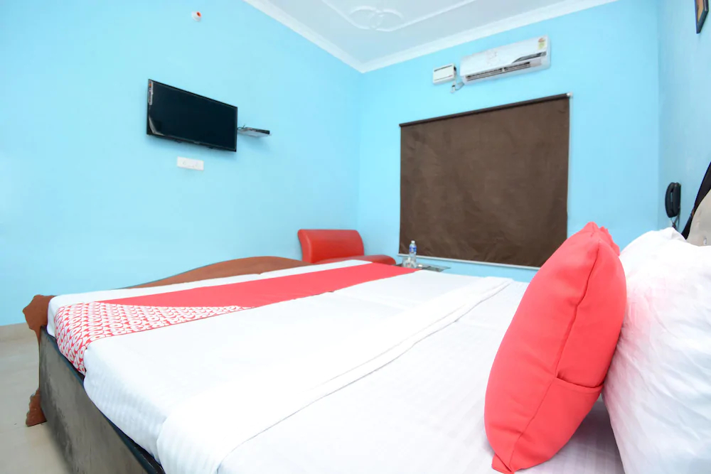 Dreamland By OYO Rooms