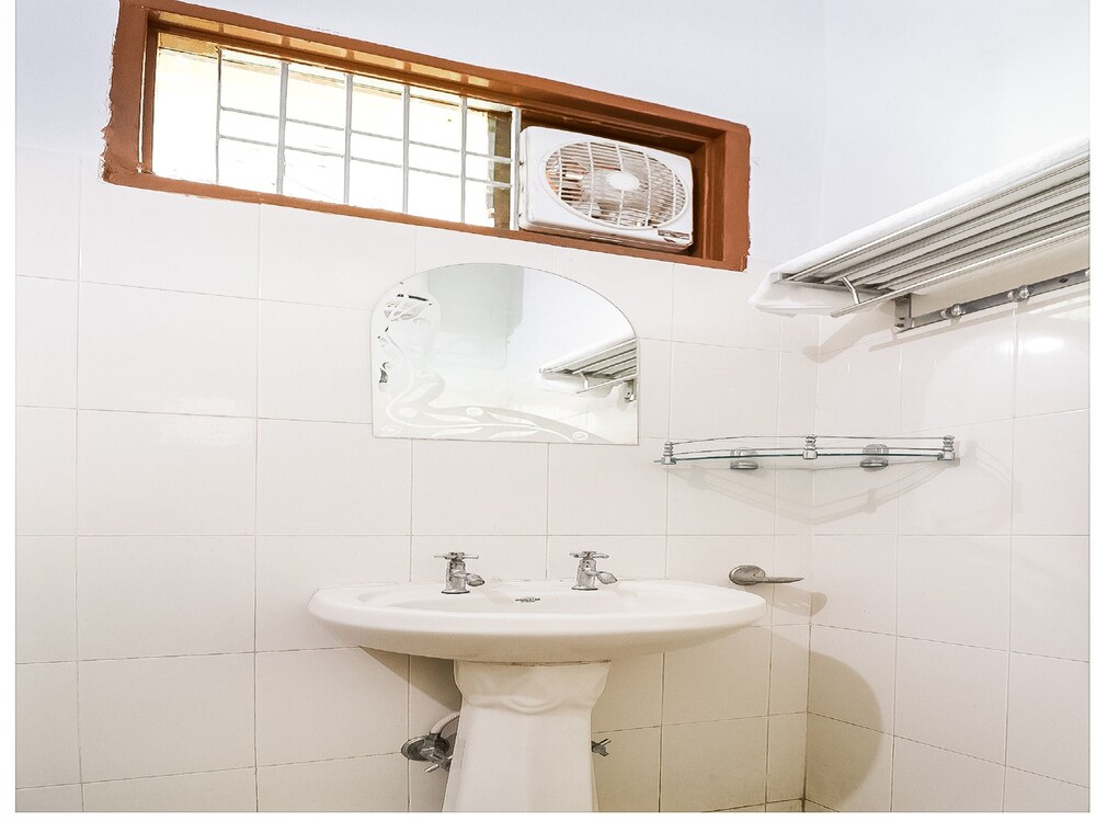 Dreamway by OYO Rooms