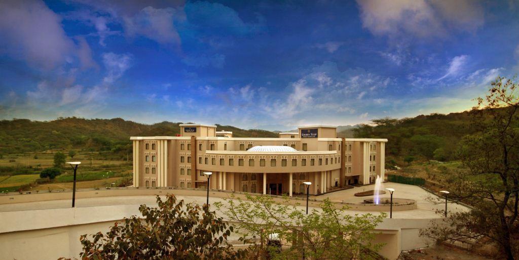 Golden Tulip Chandigarh Panchkula