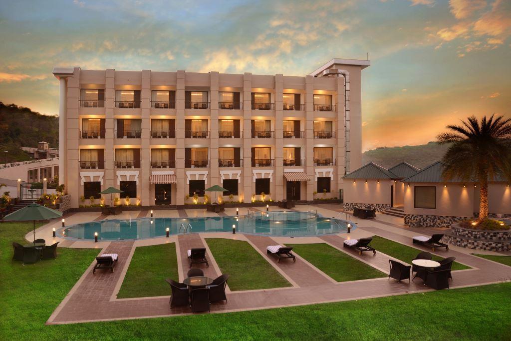 Golden Tulip Chandigarh Panchkula