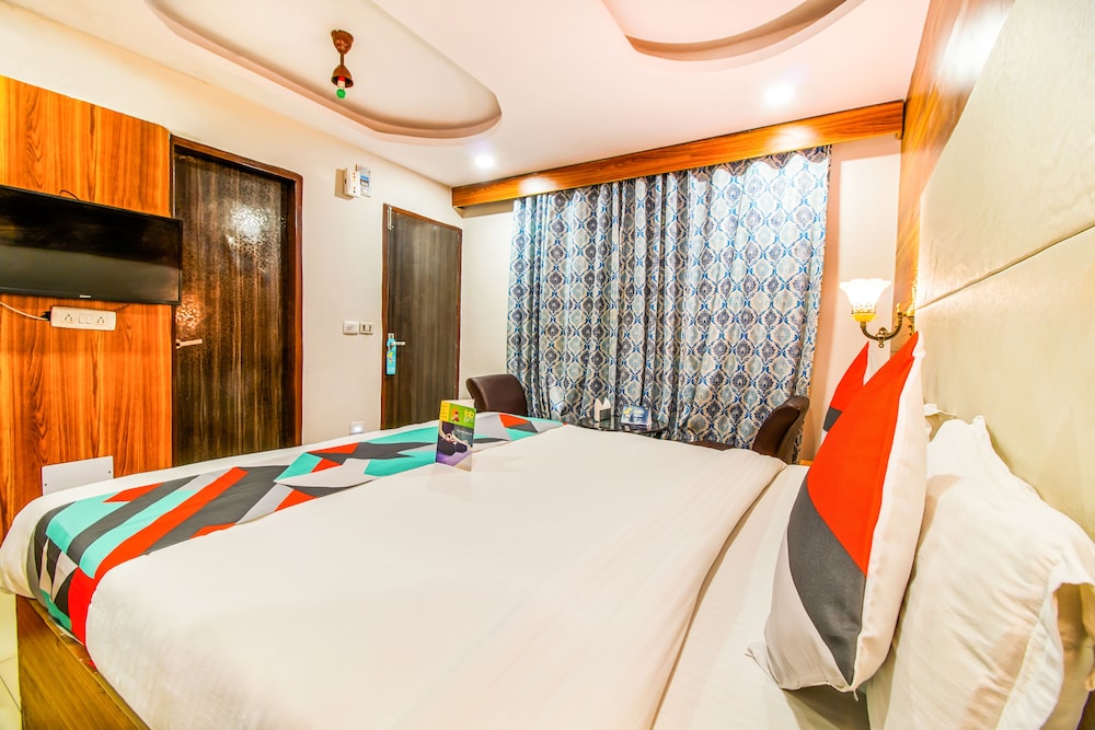 Grand Inn by Fab Hotels