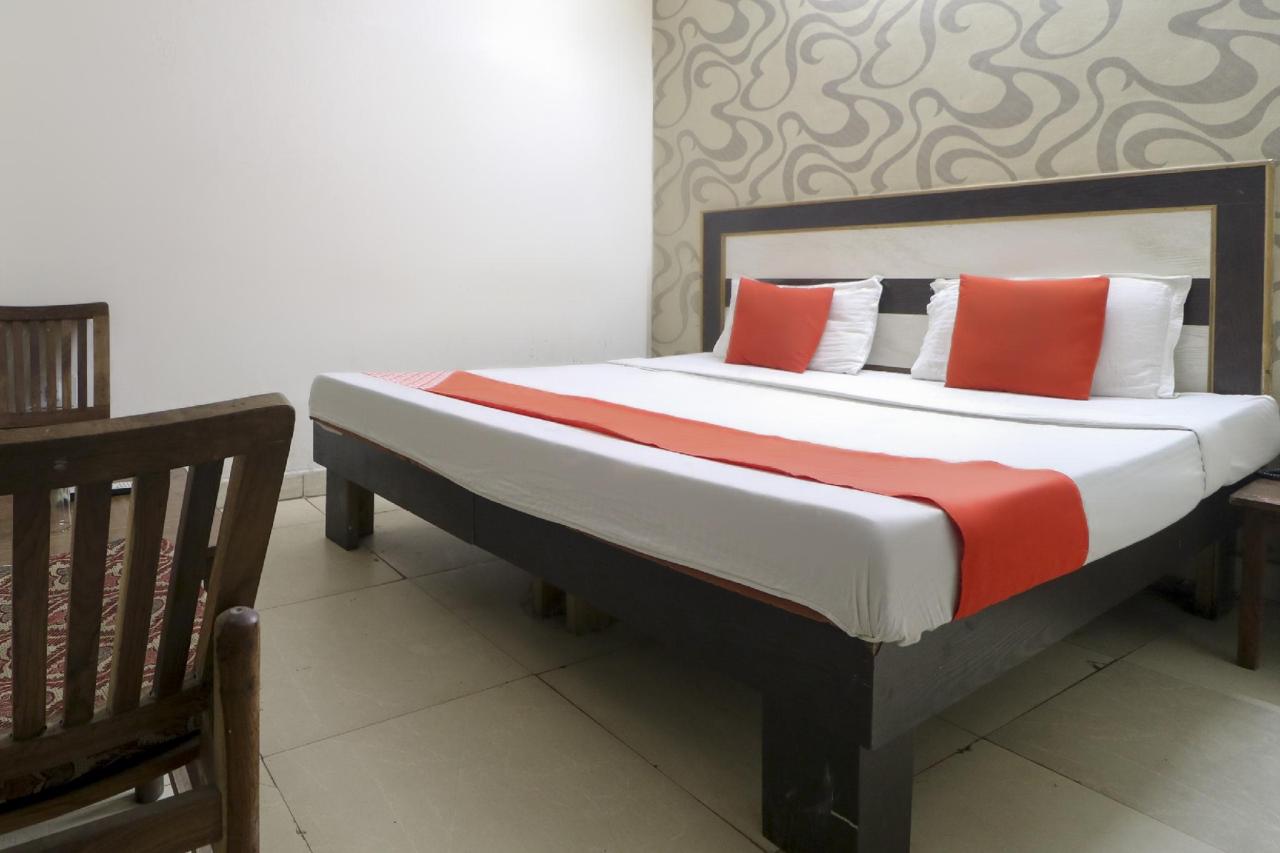 Hotel Aman by OYO Rooms