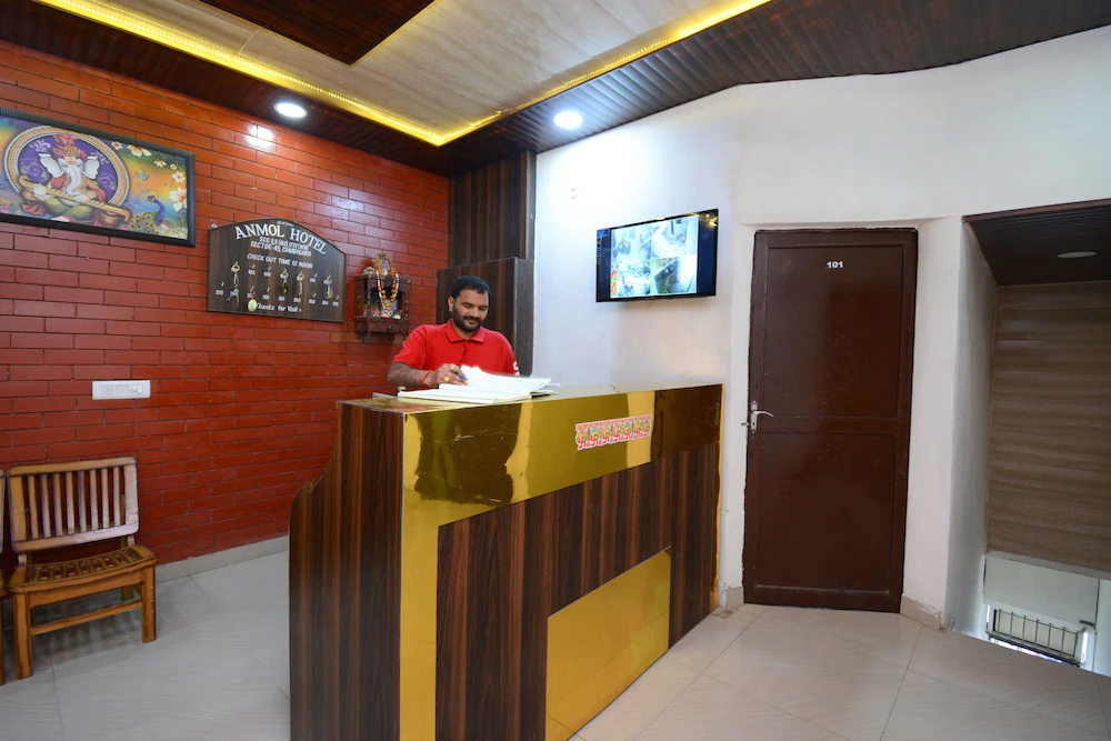Hotel Anmol By OYO Rooms
