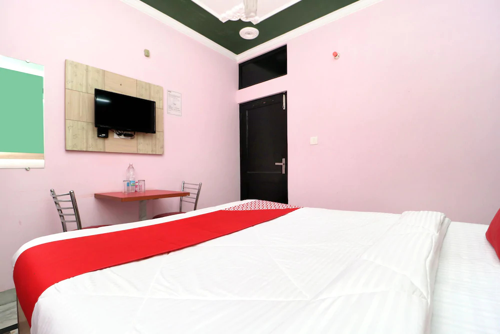 Hotel City Luxury 45 By OYO