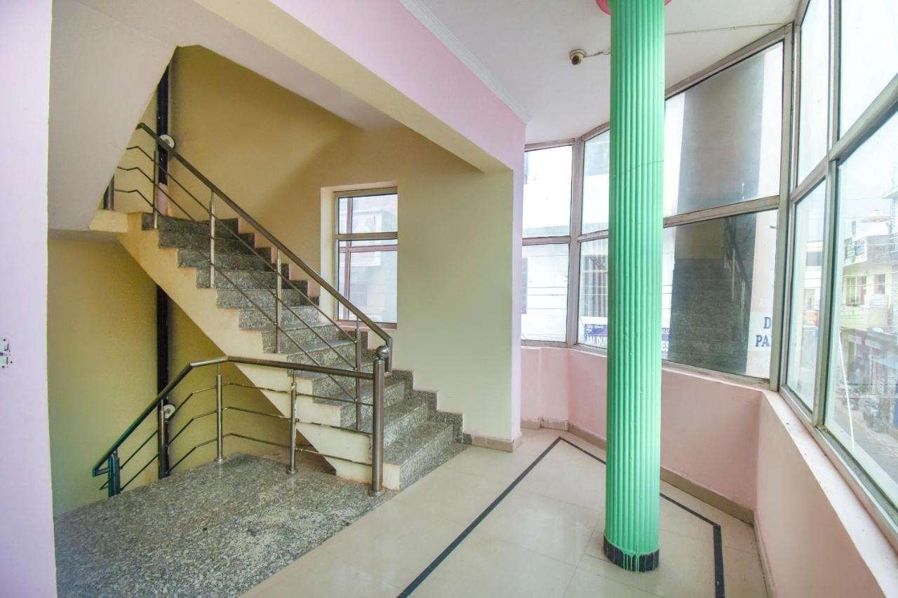 Hotel Deep Palace by OYO Rooms