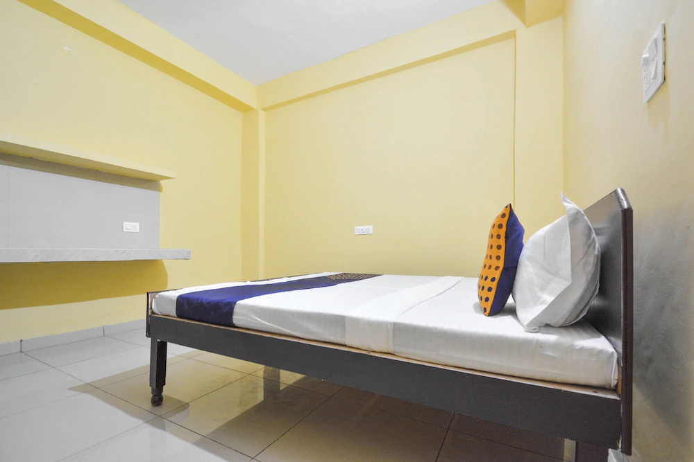 Hotel Diamond by OYO Rooms