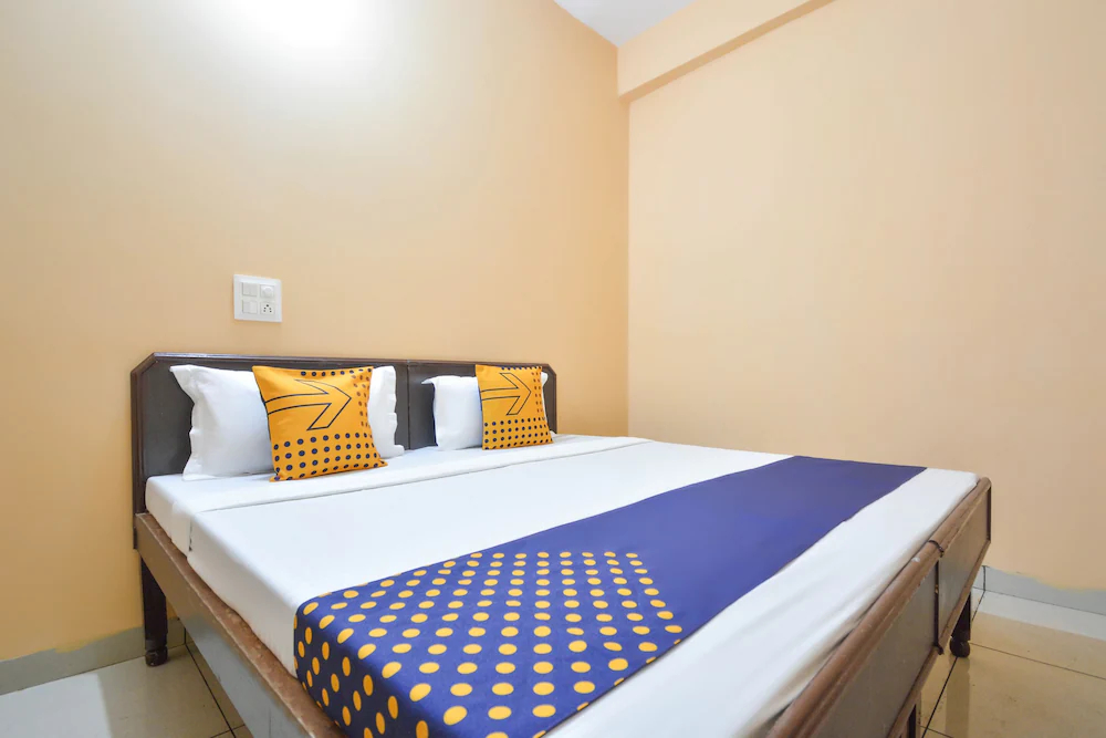 Hotel Diamond by OYO Rooms