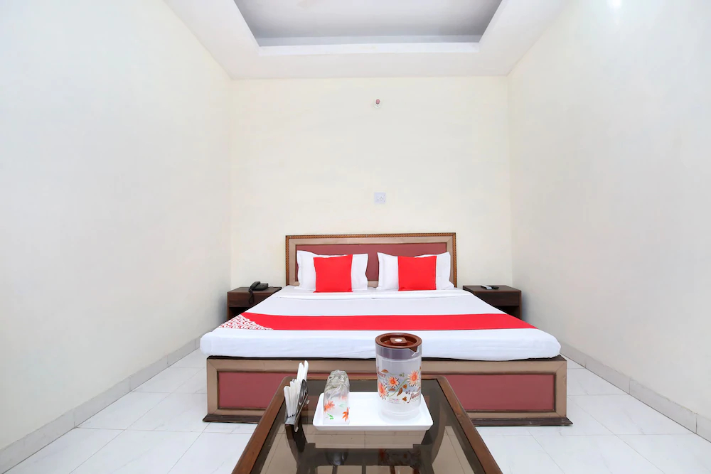 Hotel Dream Palace 45 by OYO Rooms