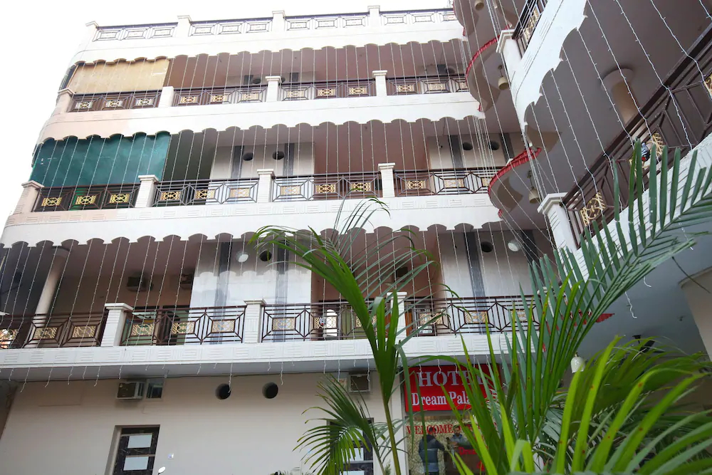 Hotel Dream Palace 45 by OYO Rooms