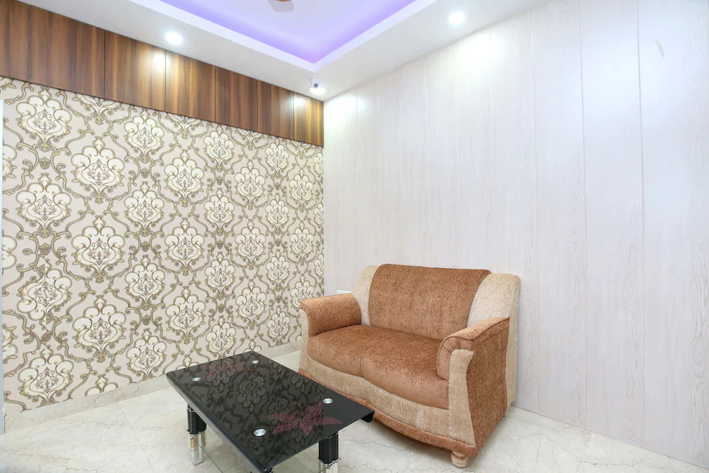 Hotel Dream Palace 45 by OYO Rooms