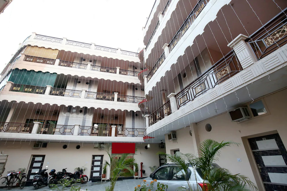 Hotel Dream Palace 45 by OYO Rooms