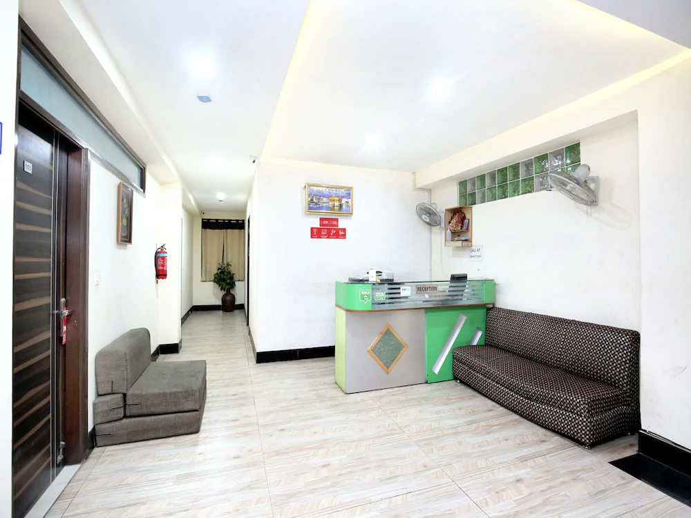 Hotel Ess Pee Grand