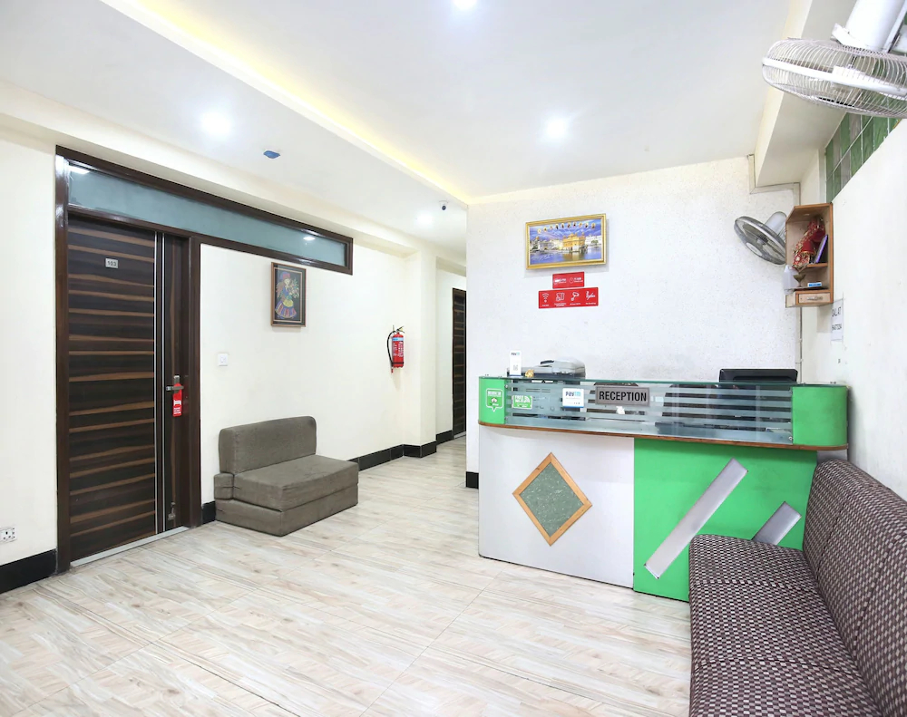 Hotel Ess Pee Grand