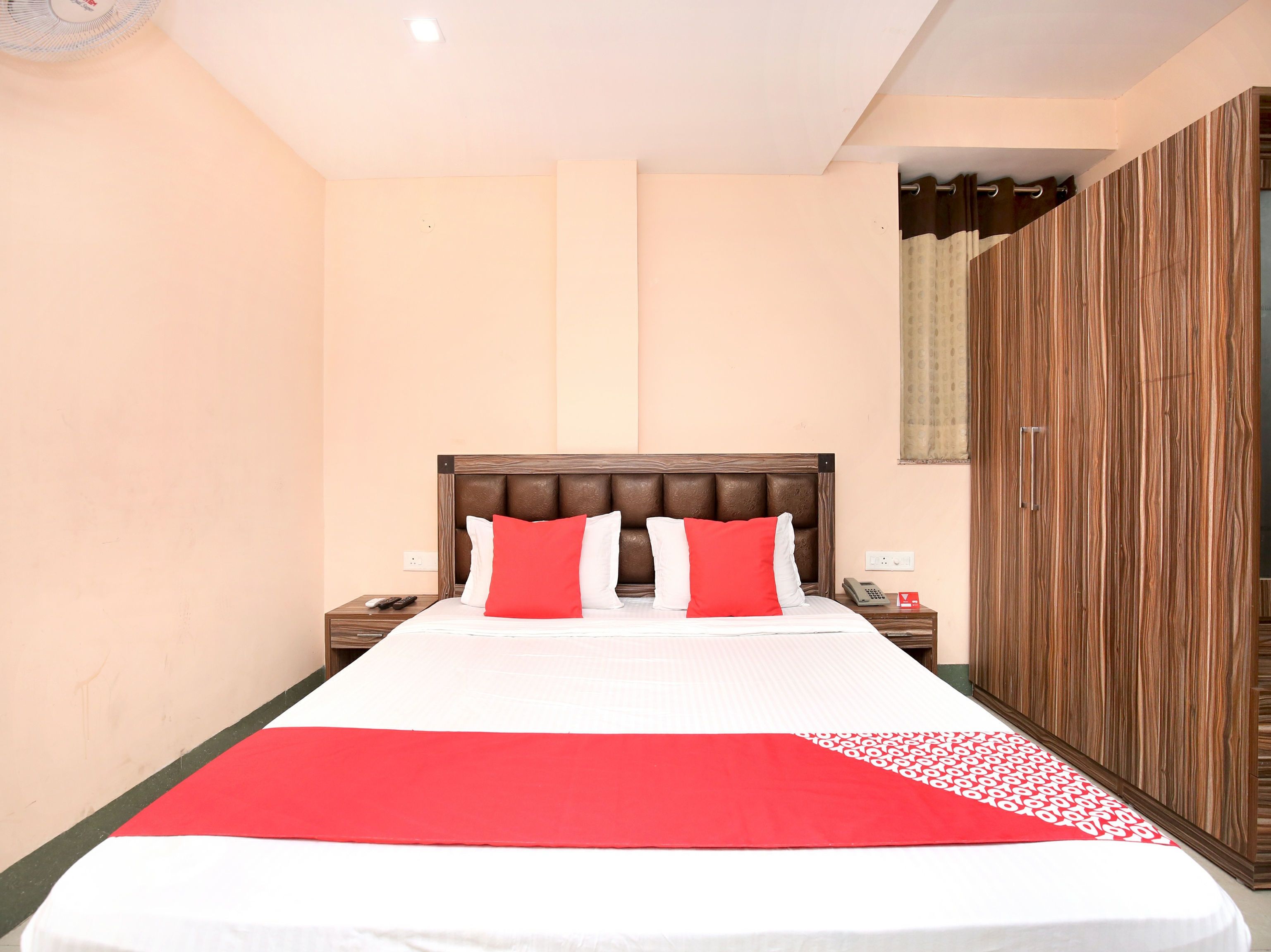 Hotel Ess Pee Grand by OYO