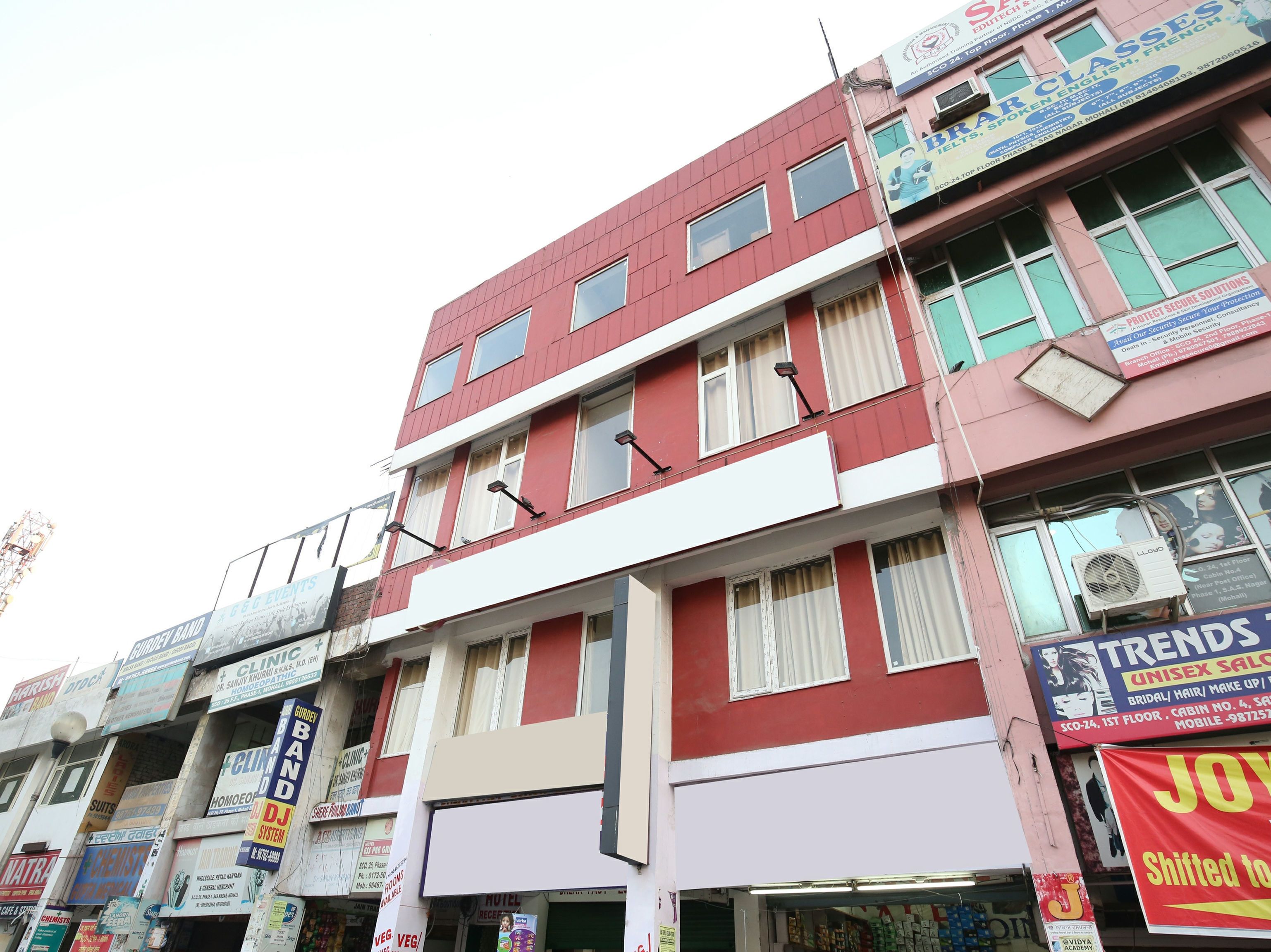 Hotel Ess Pee Grand by OYO