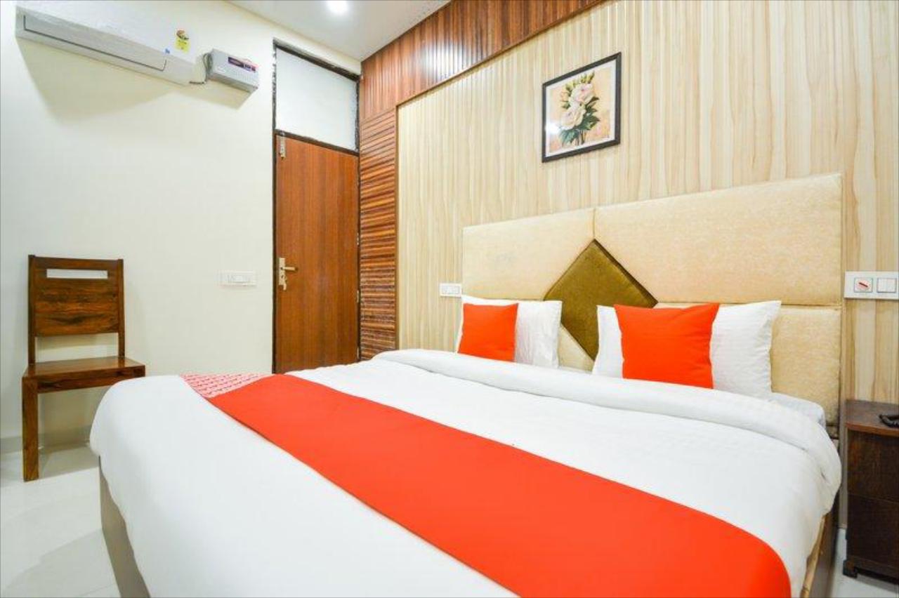 Hotel Gold by OYO Rooms