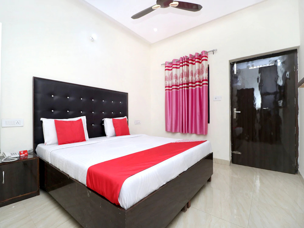 Hotel Golden View BY OYO Rooms