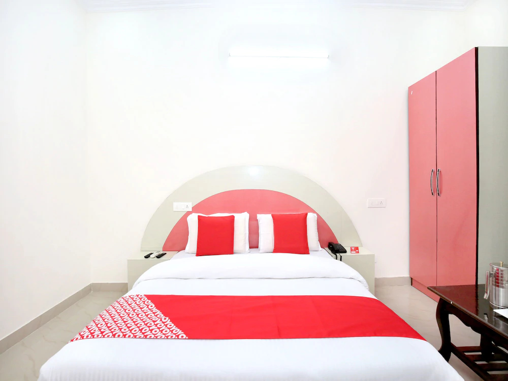Hotel Kamal Palace By OYO Rooms