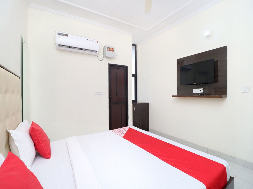 Hotel Kb Square by OYO Rooms