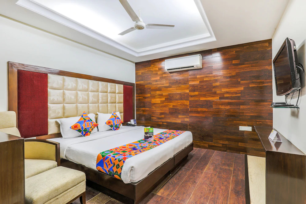 Hotel Metro 35 by FabHotel