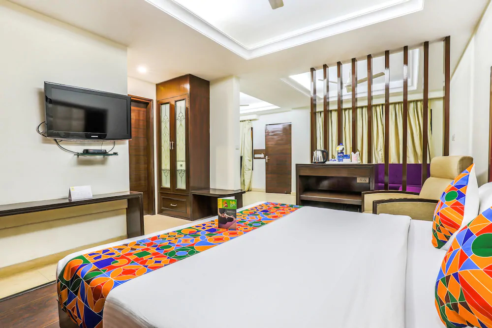Hotel Metro 35 by FabHotel