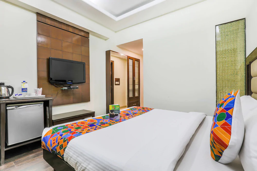 Hotel Metro 35 by FabHotel