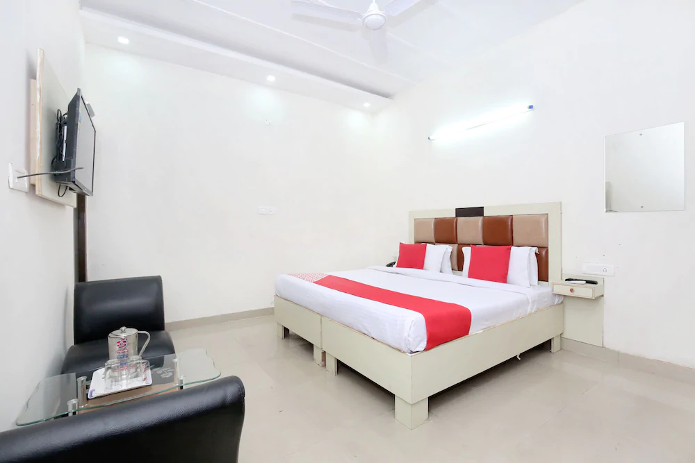 Hotel Noor by OYO Rooms