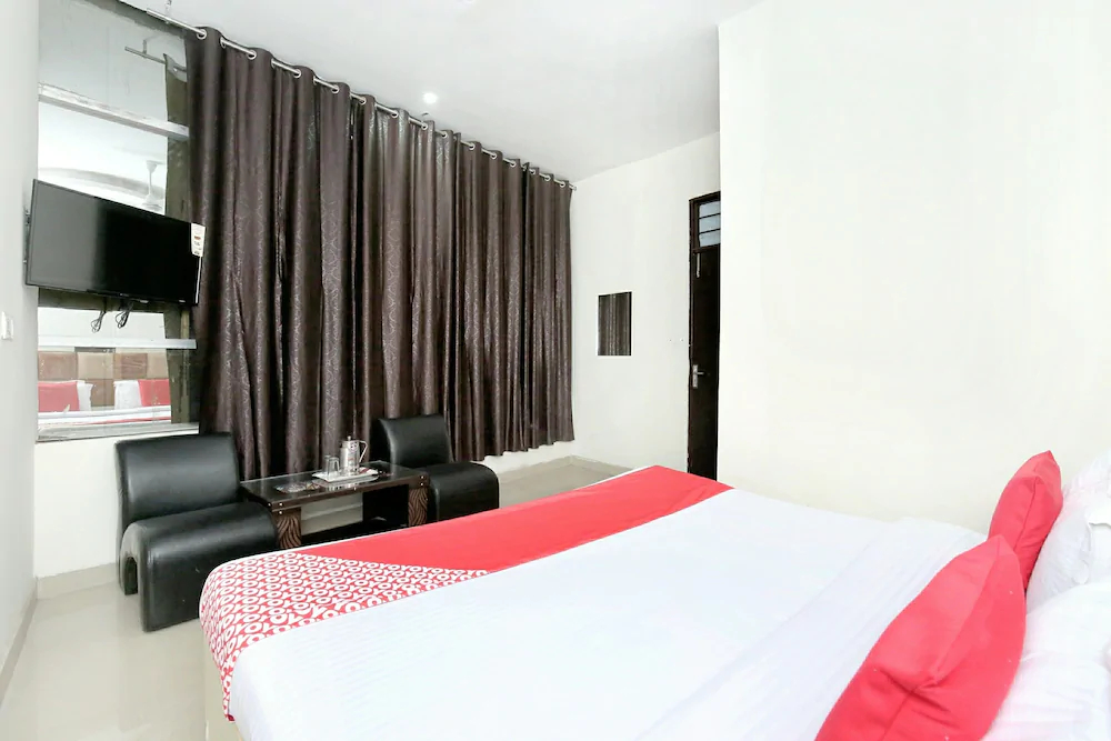 Hotel Noor by OYO Rooms