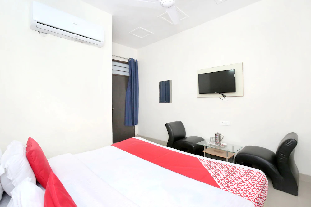 Hotel Noor by OYO Rooms