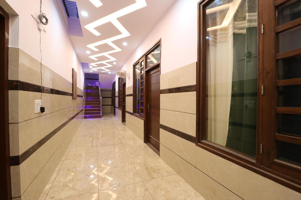 Hotel Pearl 42 by OYO Rooms