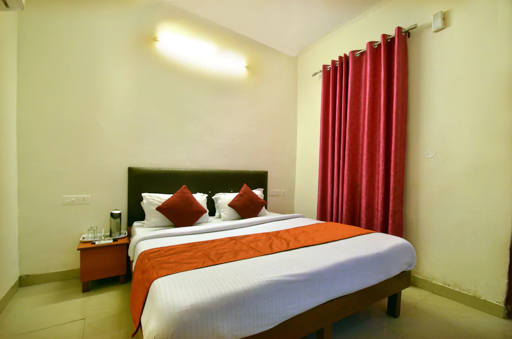 Hotel Platinum Inn
