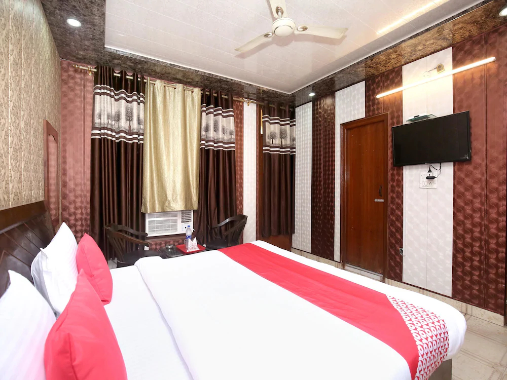 Hotel Regal Plaza By OYO Rooms