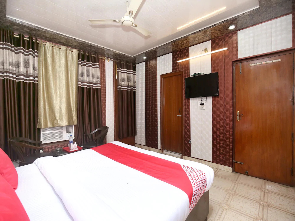 Hotel Regal Plaza By OYO Rooms