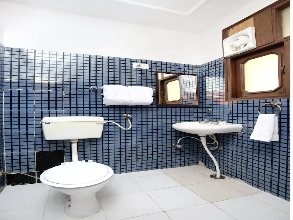 Hotel Regal Plaza By OYO Rooms