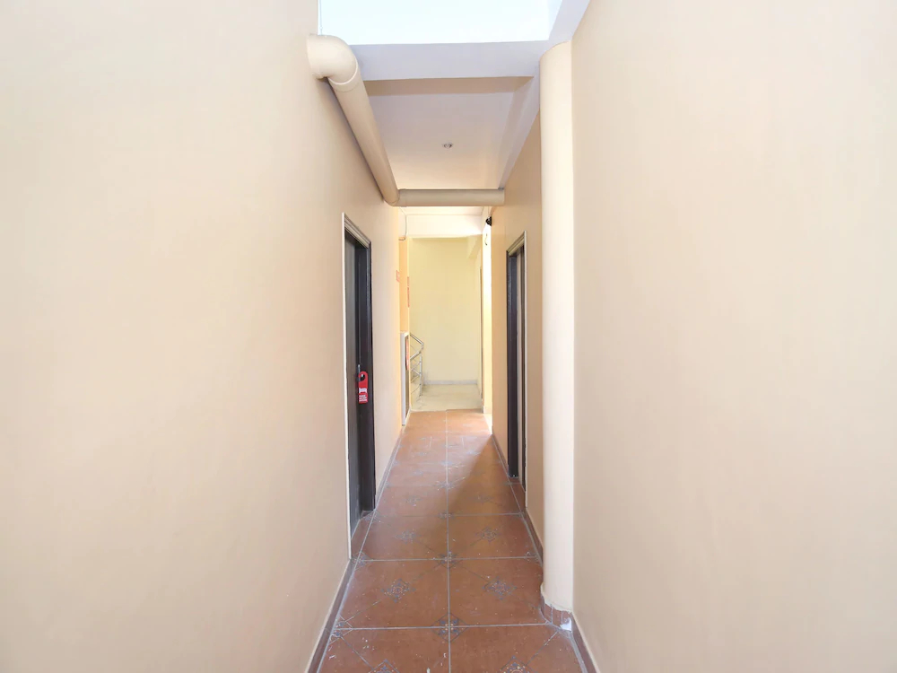 Hotel Riyasat By OYO Rooms