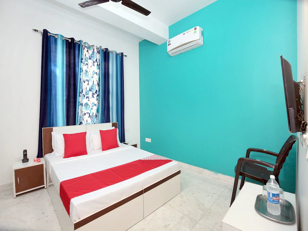 Hotel Riyasat By OYO Rooms